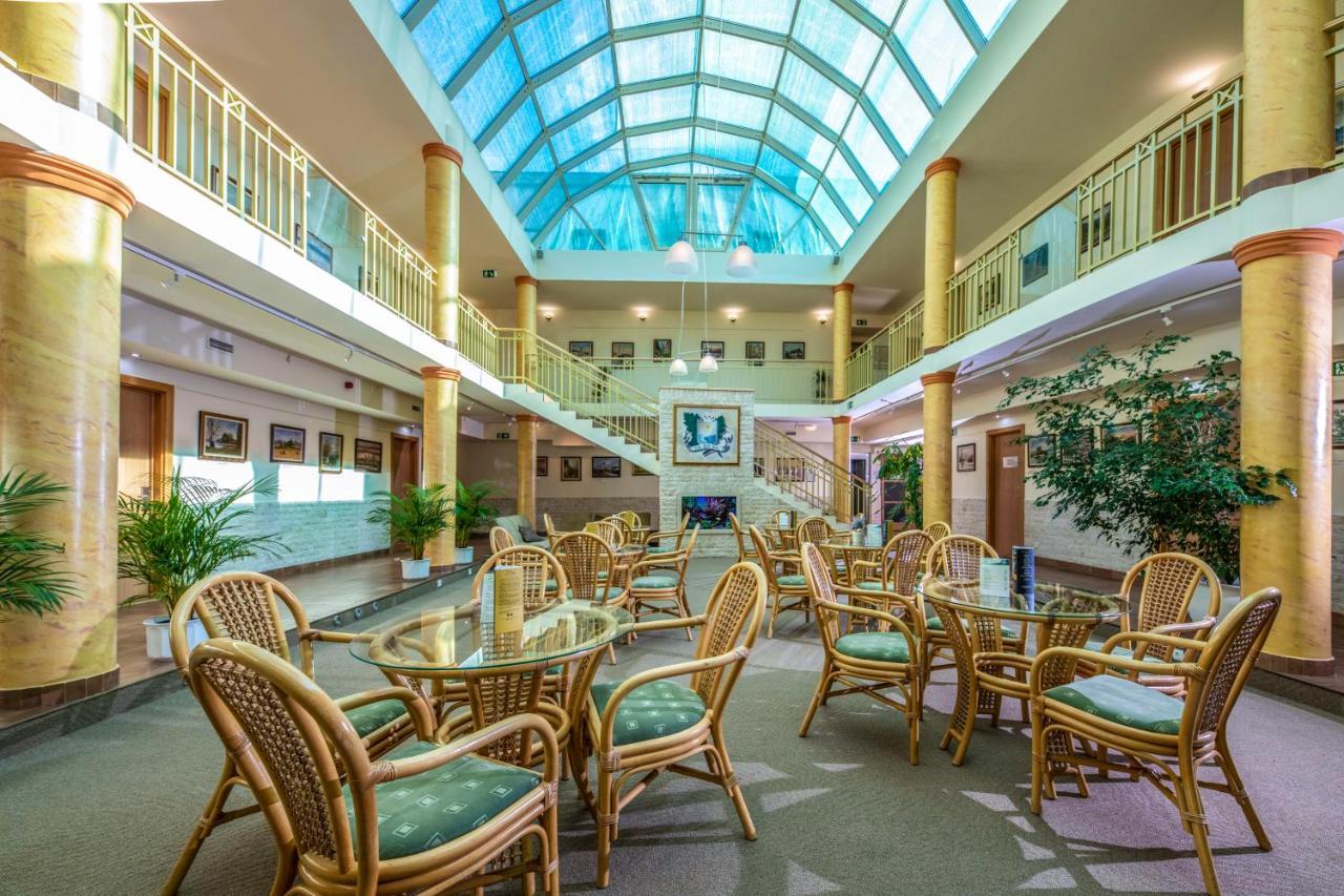Zichy Park Hotel Bikacs Exterior photo
